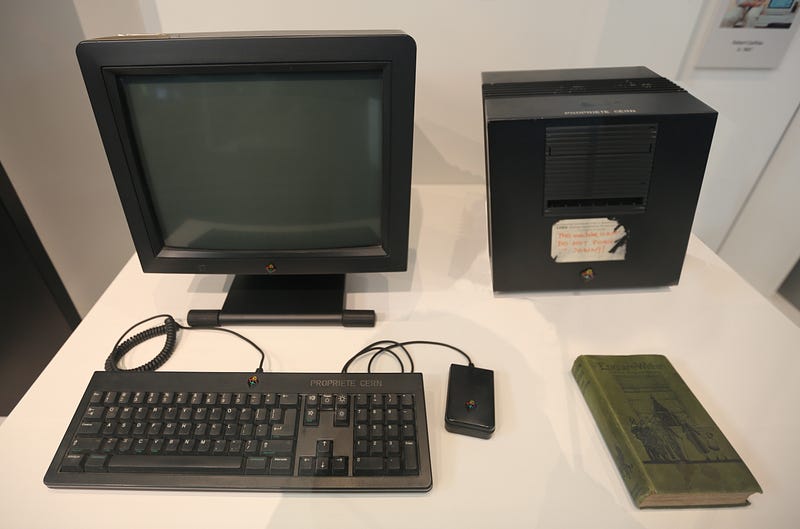The NeXT computer at CERN, the world's first web server