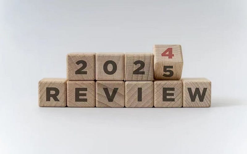 Pause, Reflect, Grow: 35 Questions to Transform Your 2024 into a Year to Remember
